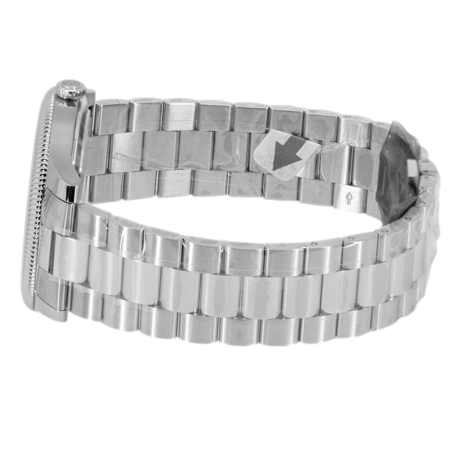 Gucci Men's YA126397 G-Timeless 40mm Automatic