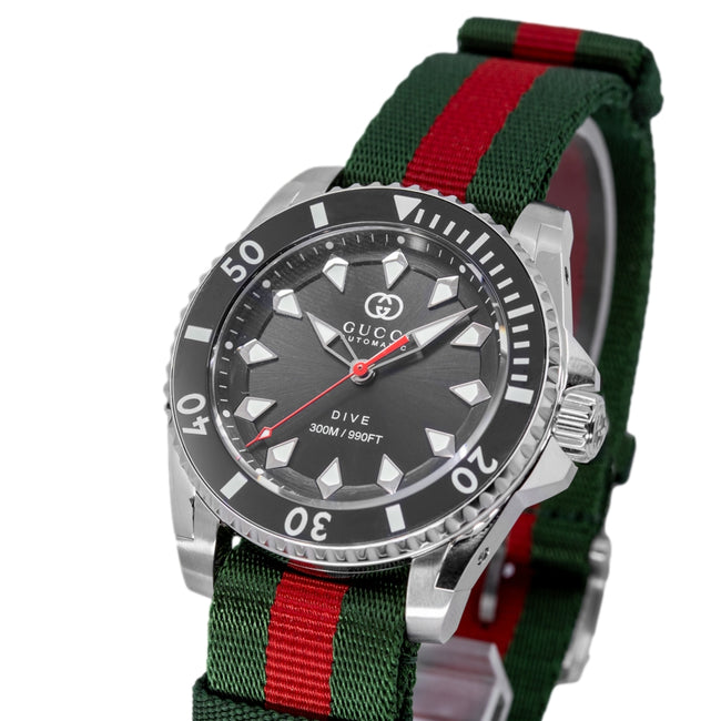 Gucci Men's YA136364 Dive 40mm Automatic