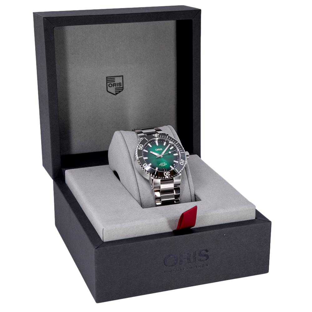 Oris 01 400 7769 4157-07 8 22 09PEB Aquis Green Dial Watch