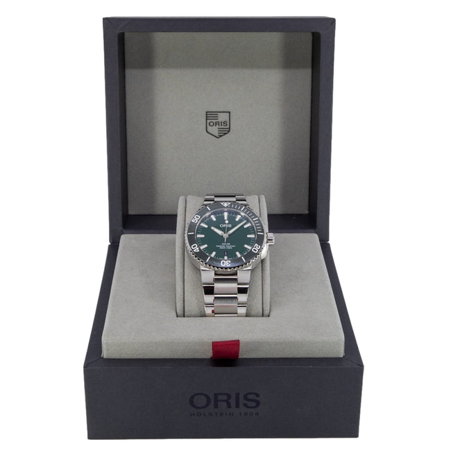 Oris Men's01 733 7730 4157-07 8 24 05PEB Aquis Date Auto