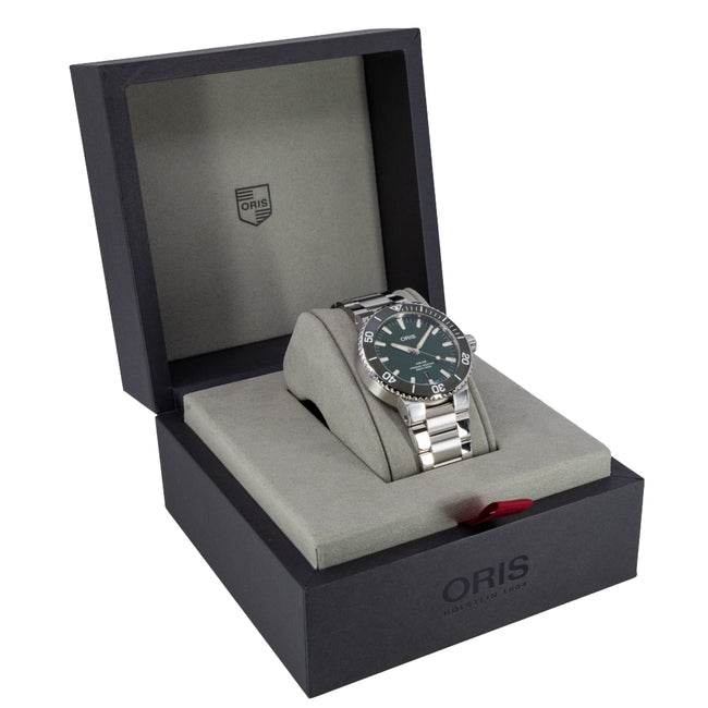 Oris Men's01 733 7730 4157-07 8 24 05PEB Aquis Date Auto