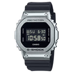 Casio GM-5600U-1ER