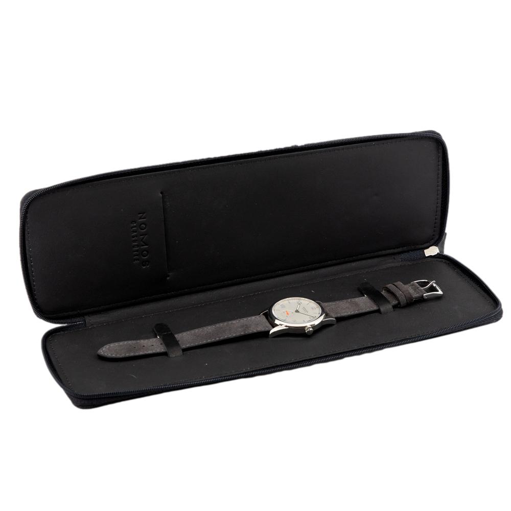 Nomos Glashütte 737 Campus Club Weißes Zifferblatt Uhr