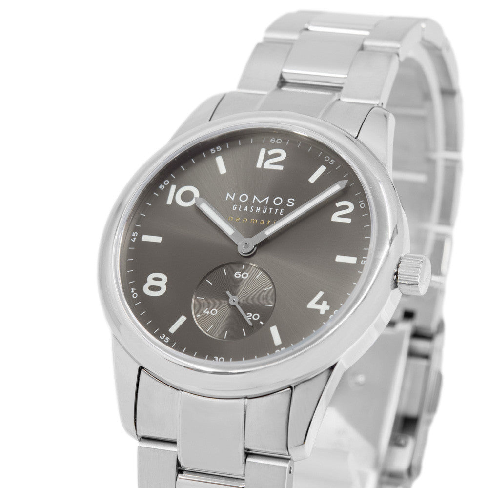 Nomos 764