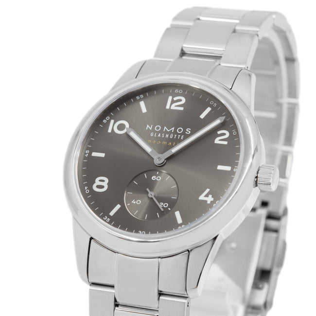 Nomos 764