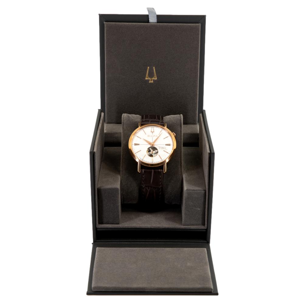 Bulova Herrenuhr 97A136 Klassisches weißes Zifferblatt