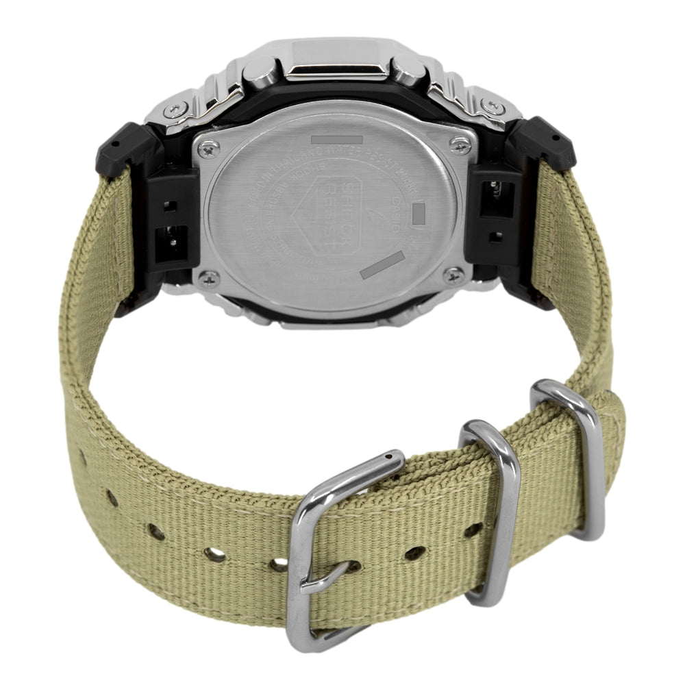 Casio GM-2100C-5AER