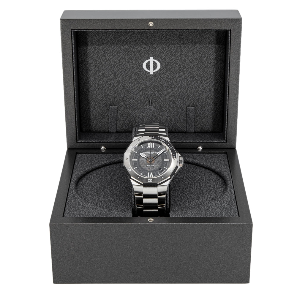 Baume & Mercier Men's M0A10717 Riviera Automatico..