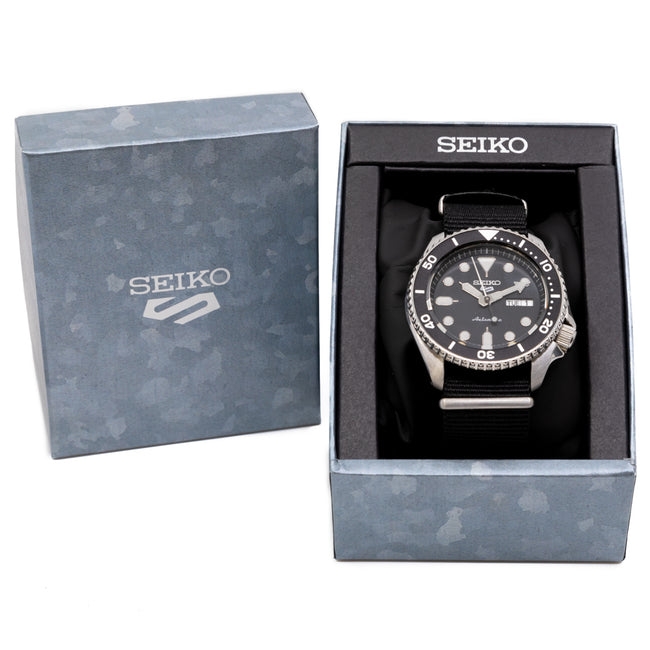 Seiko Men's SRPD55K3 5 Sports Suits Style Black Dial Watch