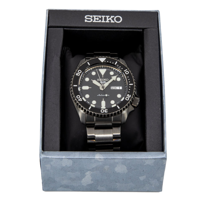 Seiko Men's SRPD65K1 5 Sports SKX 42mm Automatic