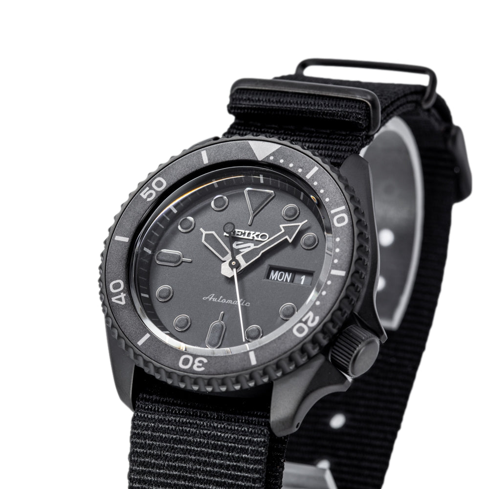 Seiko Men's SRPD79K1 5 Sports Street Automatic