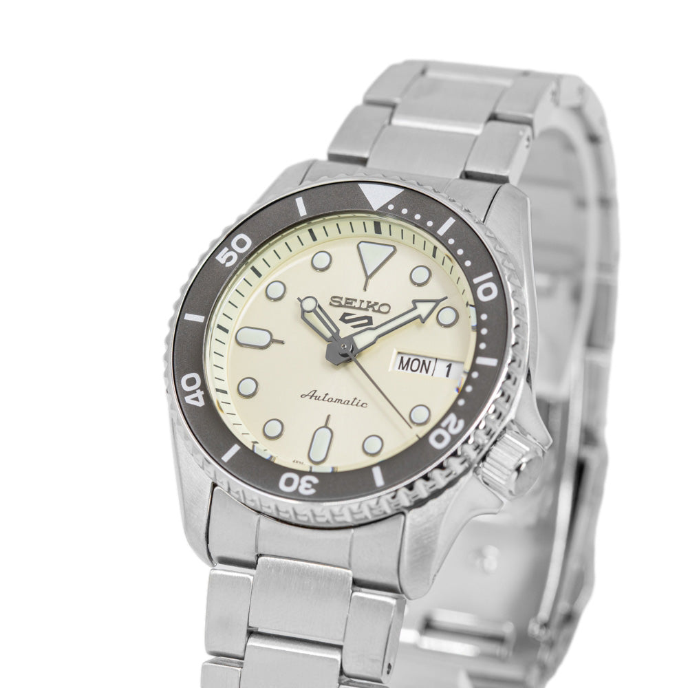 Seiko Men's SRPK31K1 5 Sports SKX Auto