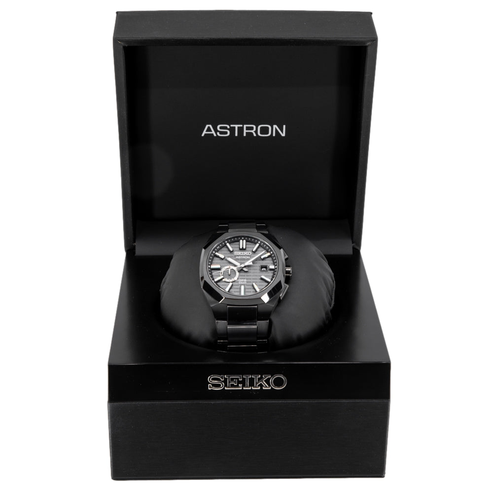 Seiko Men's SSJ015J1 Astron Quartz Gps Solar