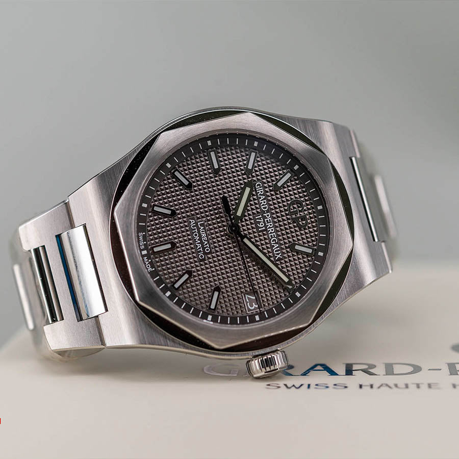 81010-11-231-11A-Girard Perregaux Men's 81010-11-231-11A Laureato Watch