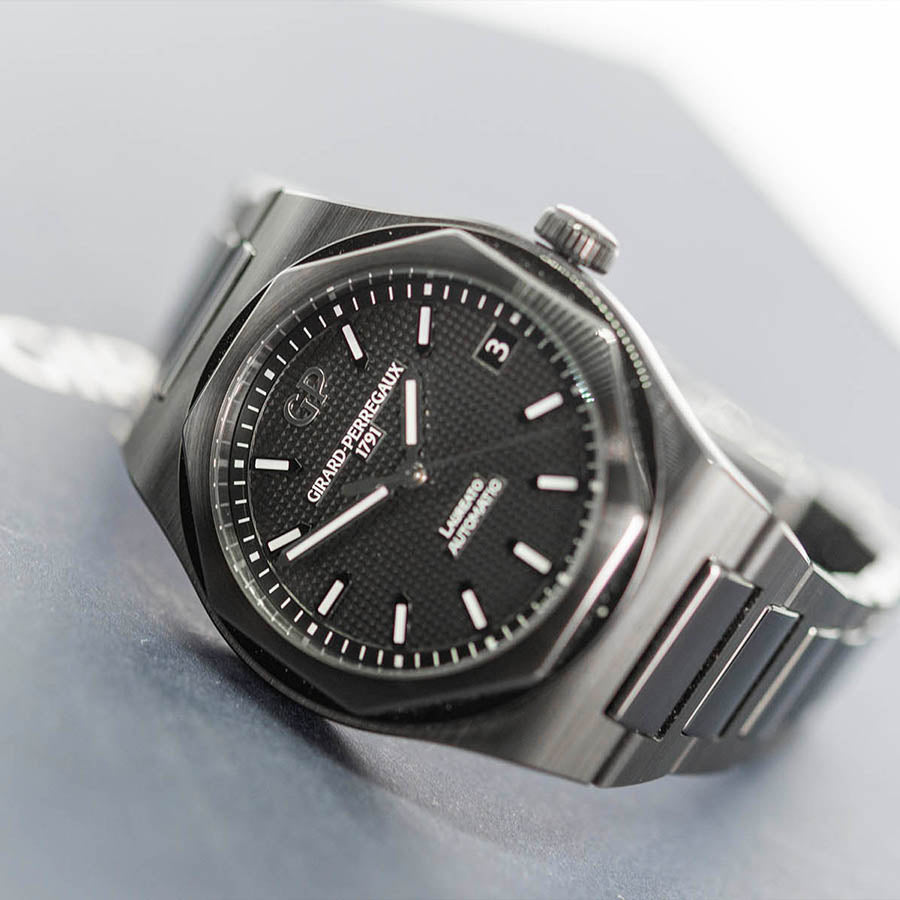 81010-32-631-32A-Girard Perregaux Men's 81010-32-631-32A Laureato Watch