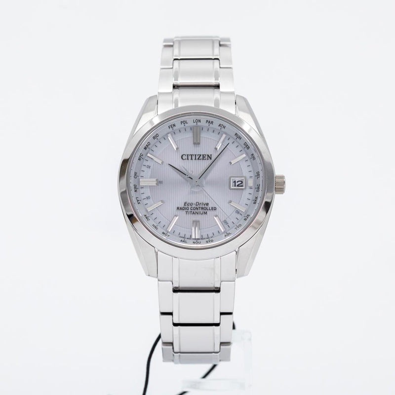 CB0260-81A-Citizen Men's CB0260-81A Super Titanium Elegance Watch