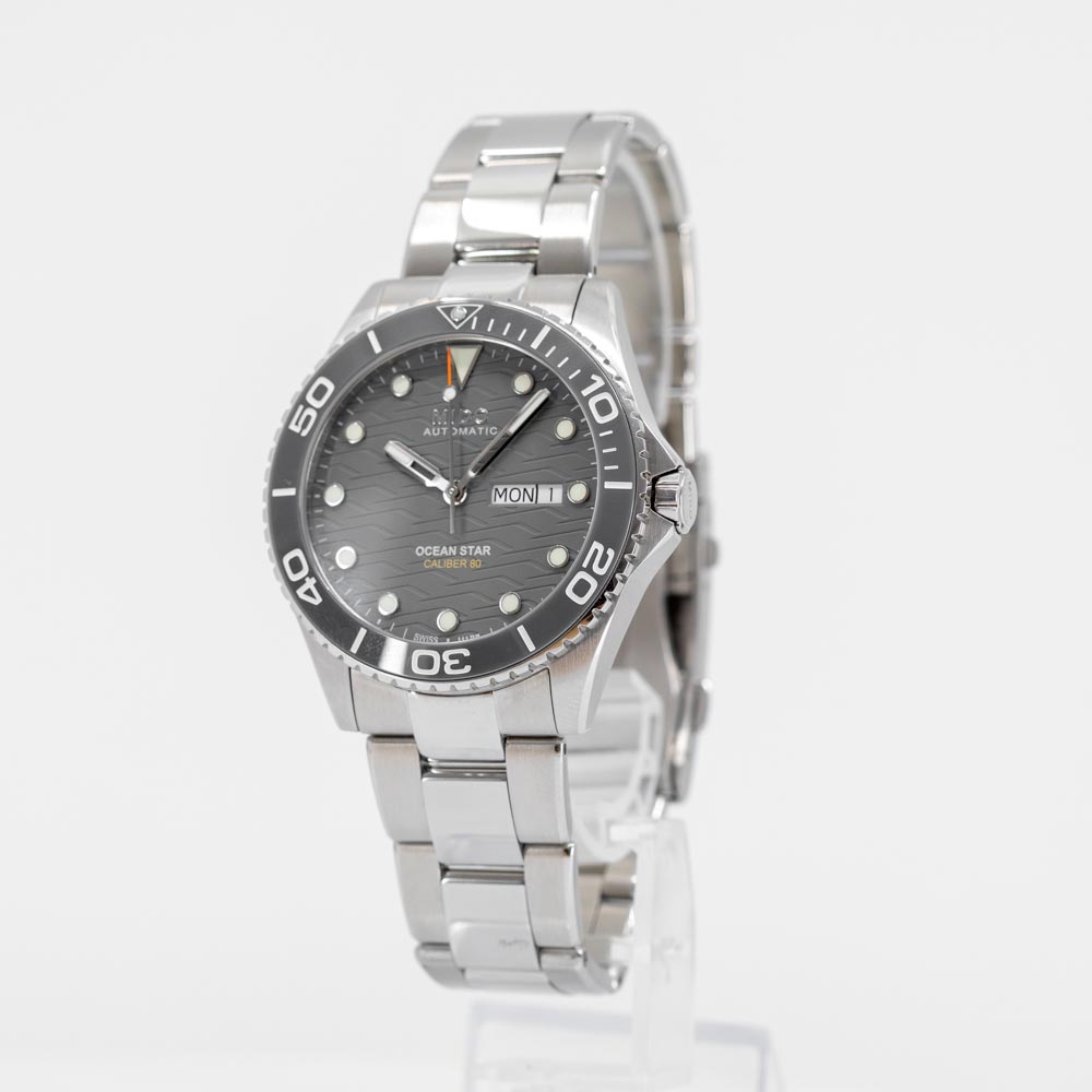 M0424301108100-Mido Men's M042.430.11.081.00 Ocean Star 200C DayDate Watch